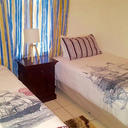 Hermanus Beach Club Apt 186 & 208 Apartment Bagian luar foto