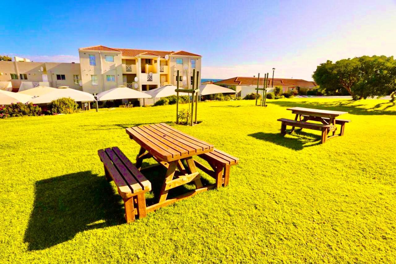 Hermanus Beach Club Apt 186 & 208 Apartment Bagian luar foto