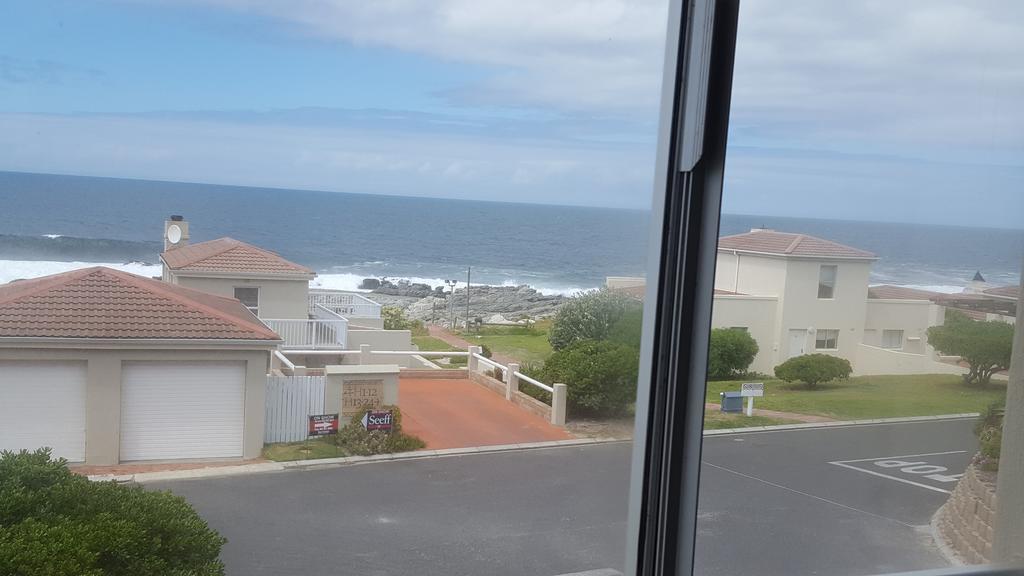 Hermanus Beach Club Apt 186 & 208 Apartment Bagian luar foto